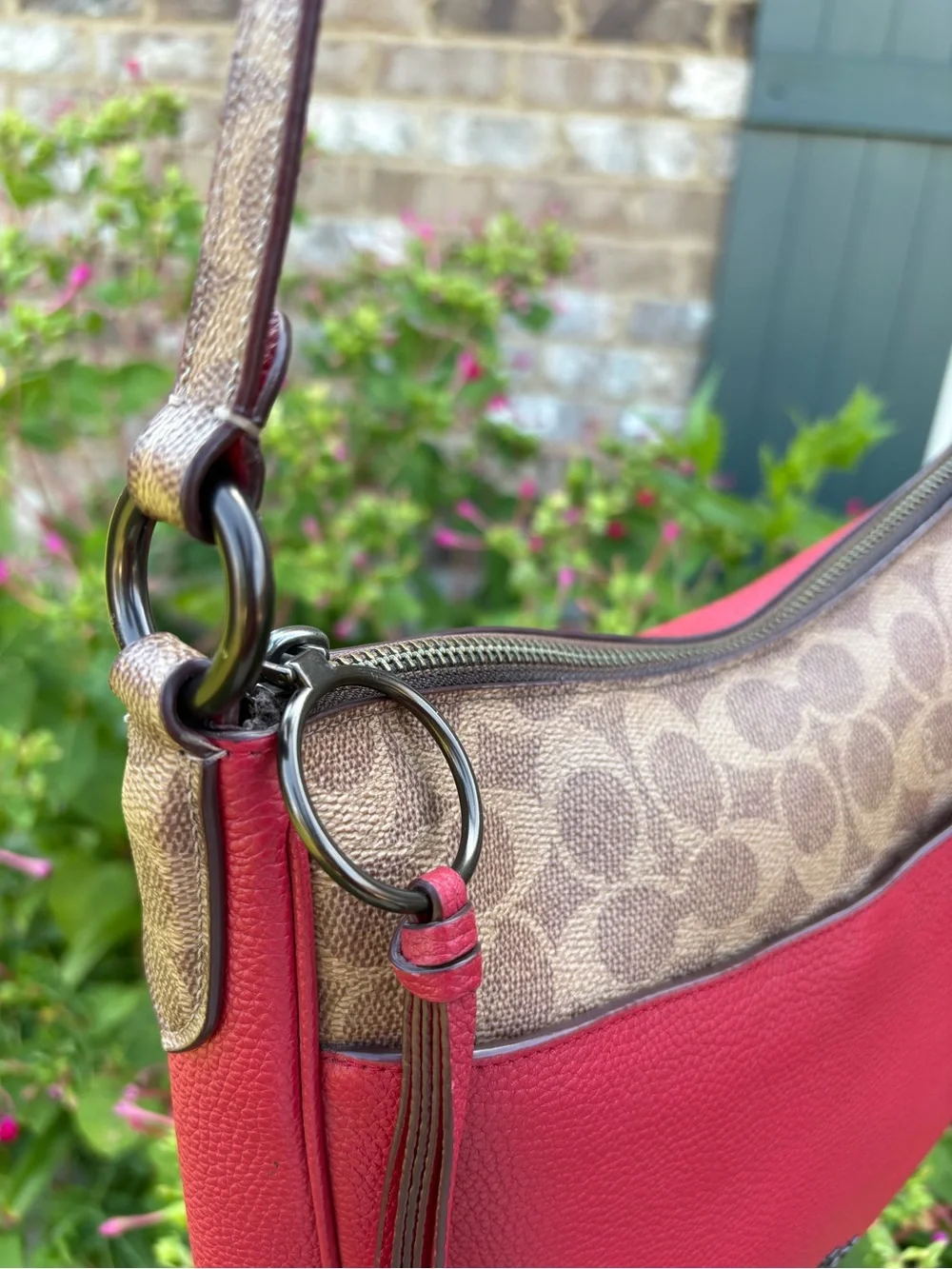Coach Signature Canvas Colorblock Chaise Crossbody Purse Brick Red